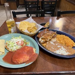 Tequila Grill - Special dinner, chips and salsa, with beverage