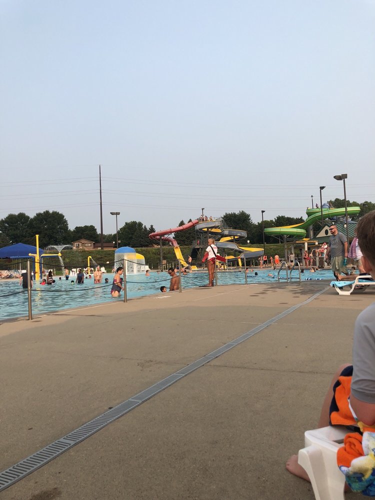 Family Aquatic Center, Apple Valley Roadtrippers