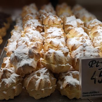Cukiernia Pod Arkadami - 'Ptysie' are delicious. They are always fresh and filled with real sweet cream. - Desserts Near Me - Krakow, Massachusetts