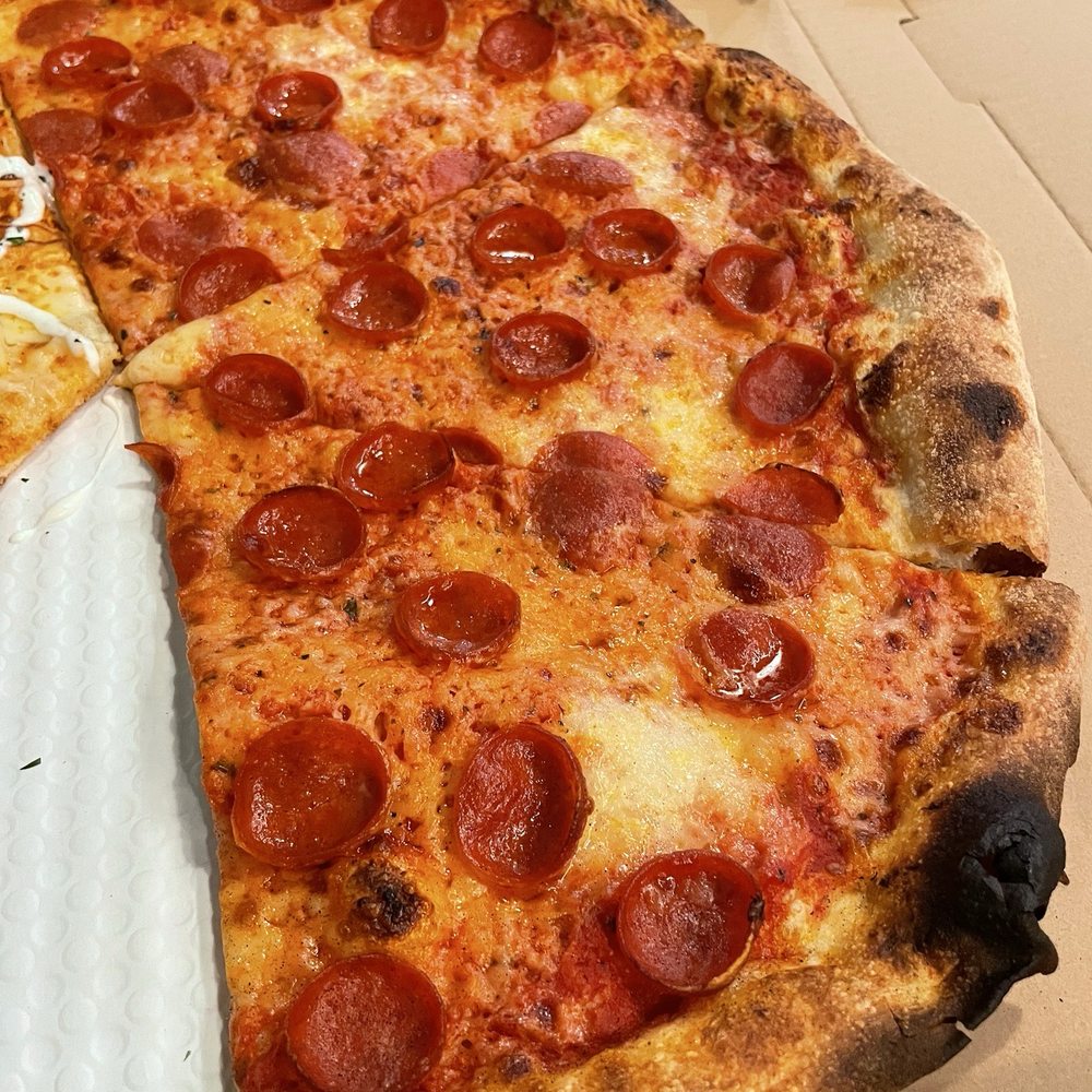 Mad Pie - Pepperoni - Pizza Near Me - Honolulu, Hawaii Mad Pie - Pepperoni - Pizza Near Me - Honolulu, Hawaii