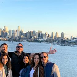 Totally Seattle Tours - Happy group at Gasworks Park