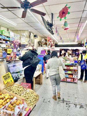 5 De Mayo Food Market & Carniceria by null