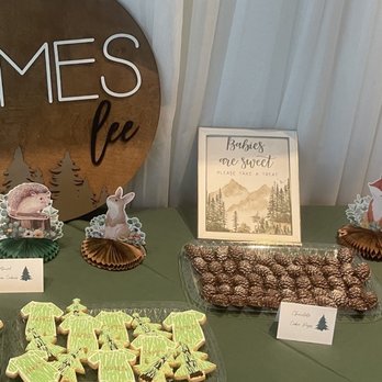Samara Bakeshop - Cookies and cake pops - Desserts Near Me