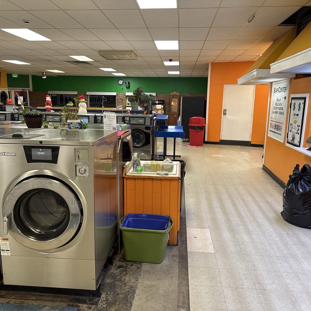 Ultra Clean - Laundromat Near Me - Elkhart, Indiana