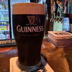 Da's Pub - Irish pub with Guinness? Perfect