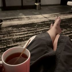 Spa Lux - Relaxing sitting area with tea and water