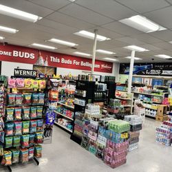 Chevron - Inside the station
