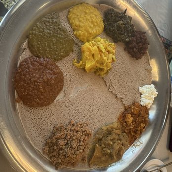 Zeni Ethiopian Restaurant - Meat Combination Vegeterian Combo - Ethiopian Near Me - San Jose, California Zeni Ethiopian Restaurant - Meat Combination Vegeterian Combo - Ethiopian Near Me - San Jose, California