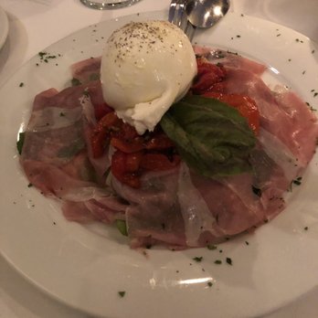 La Perla Di Pompano - Creamy Burrata and prosciutto appetizer - Italian Near Me - Pompano Beach, Florida
