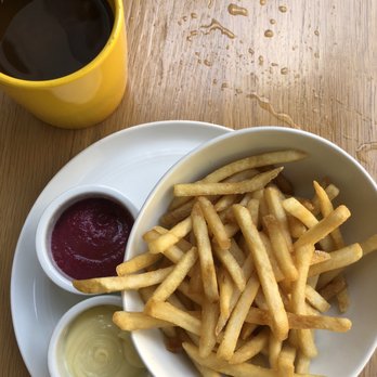Flipper’s - Truffle fries with mayo and beet dip - Pancakes Near Me - New York, New York Flipper’s - Truffle fries with mayo and beet dip - Pancakes Near Me - New York, New York