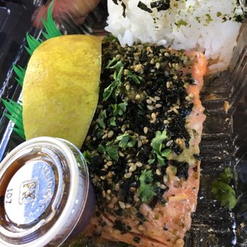 The Fish Express - Salmon bento - Hawaiian Near Me - Lihue, Hawaii
