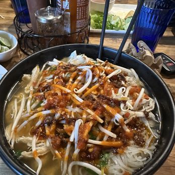 Pho King 4 - Customizable broth - I LOVE the chili oil and other sauces !!!! - Vietnamese Near Me - Davis, California Pho King 4 - Customizable broth - I LOVE the chili oil and other sauces !!!! - Vietnamese Near Me - Davis, California