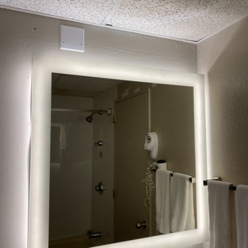 Howard Johnson by Wyndham Newburgh - Room condition. Stained acoustic ceiling tiles in the shower. - Hotels Near Me - Newburgh, New York Howard Johnson by Wyndham Newburgh - Room condition. Stained acoustic ceiling tiles in the shower. - Hotels Near Me - Newburgh, New York