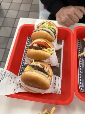 In-N-Out Burger by null