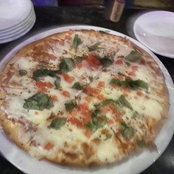 La Diosa Cellars - Margherita Pizza - Spanish Near Me - Lubbock, Texas