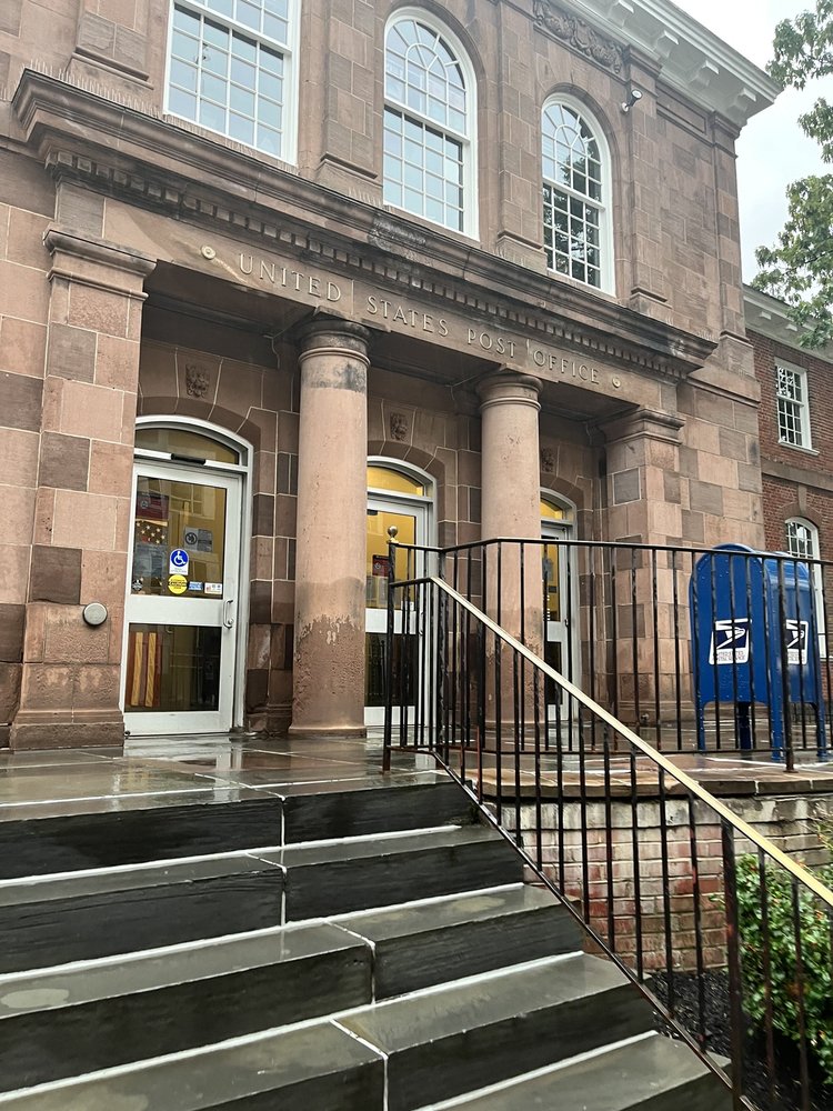 US POST OFFICE Updated September 2024 86 Bayard St, New Brunswick