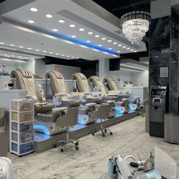 Inside pedicure stations Inside pedicure stations