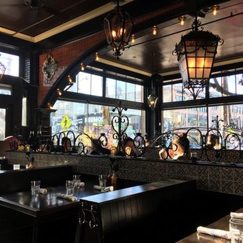 Poquitos - Mexican Near Me - Seattle, Washington