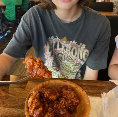 Duff's Famous Wings by null