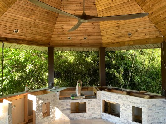 Hervi Home Improvement Logo