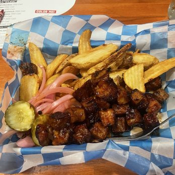Famous Dave's - Burnt Ends Appetizer - Barbeque Near Me - Rancho Cucamonga, California