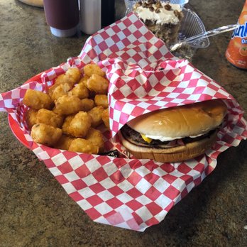 Joe's Place - Burger combo Yum - Burgers Near Me - Jourdanton, Texas Joe's Place - Burger combo Yum - Burgers Near Me - Jourdanton, Texas