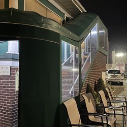 Chef Vola's - Exterior