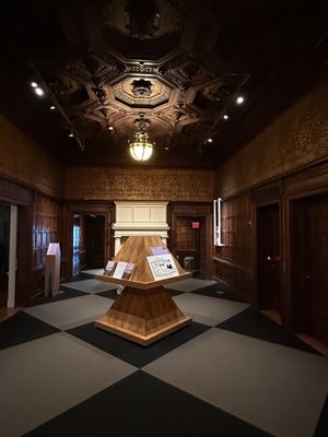 Cooper Hewitt, Smithsonian Design Museum by null