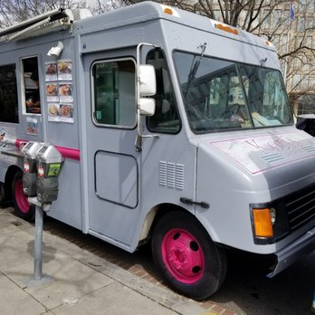 Kori's Flavor Mix - a man standing next to a food truck - Food Trucks Near Me Kori's Flavor Mix - a man standing next to a food truck - Food Trucks Near Me