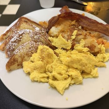 Maria's Luncheonette - French Toast Deluxe Platter - Breakfast & Brunch Near Me - Atlantic City, New Jersey Maria's Luncheonette - French Toast Deluxe Platter - Breakfast & Brunch Near Me - Atlantic City, New Jersey