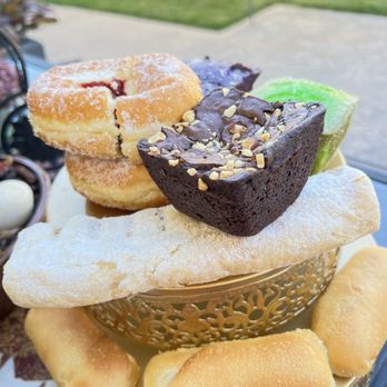 Starbread Bakery - Then serve it on a platter like this - Bakeries Near Me - Chula Vista, California Starbread Bakery - Then serve it on a platter like this - Bakeries Near Me - Chula Vista, California
