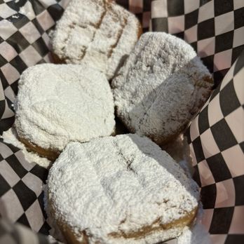 Blazing Crawfish - Beignets - Seafood Near Me - Everett, Washington