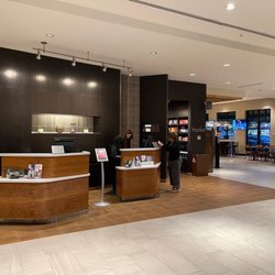 Courtyard by Marriott Holland Downtown - Front desk