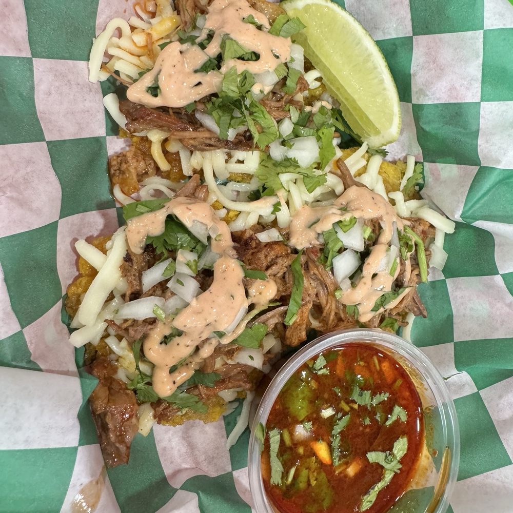 La Esencia DomiMex - Birria Tostadas - Dominican Near Me - Miami Beach, Florida La Esencia DomiMex - Birria Tostadas - Dominican Near Me - Miami Beach, Florida
