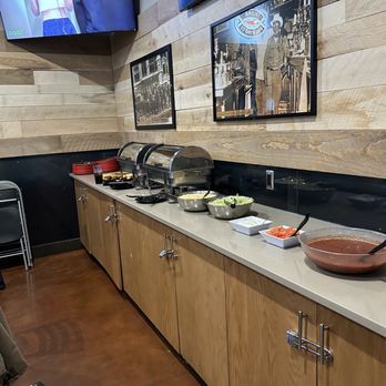 Johnny’s Tavern - Taco Bar and fixing - Sports Bars Near Me - Raymore, Missouri Johnny’s Tavern - Taco Bar and fixing - Sports Bars Near Me - Raymore, Missouri