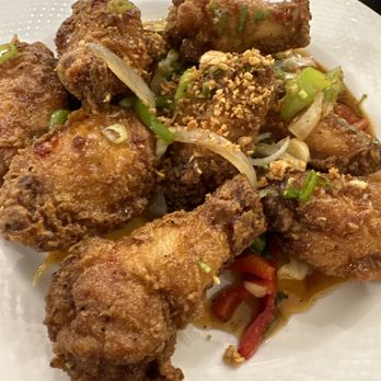 Loi's Kitchen - 8 Piece Chicken Wings - Vietnamese Near Me - Garden Grove, California Loi's Kitchen - 8 Piece Chicken Wings - Vietnamese Near Me - Garden Grove, California