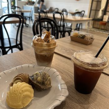 Cafe LaLa - Dalgona coffee, iced americano - Cafes Near Me - Palisades Park, New Jersey Cafe LaLa - Dalgona coffee, iced americano - Cafes Near Me - Palisades Park, New Jersey