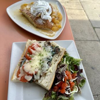 Starling Diner - Peaches & brandy butter French Toast Berries and Berkeley Melt Sandwich - New American Near Me - Long Beach, California Starling Diner - Peaches & brandy butter French Toast Berries and Berkeley Melt Sandwich - New American Near Me - Long Beach, California