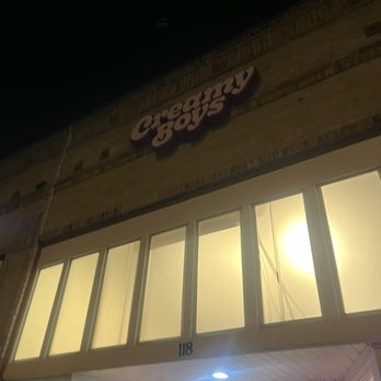 Creamy Boys - Outdoor - Ice Cream & Frozen Yogurt Near Me - El Segundo, California
