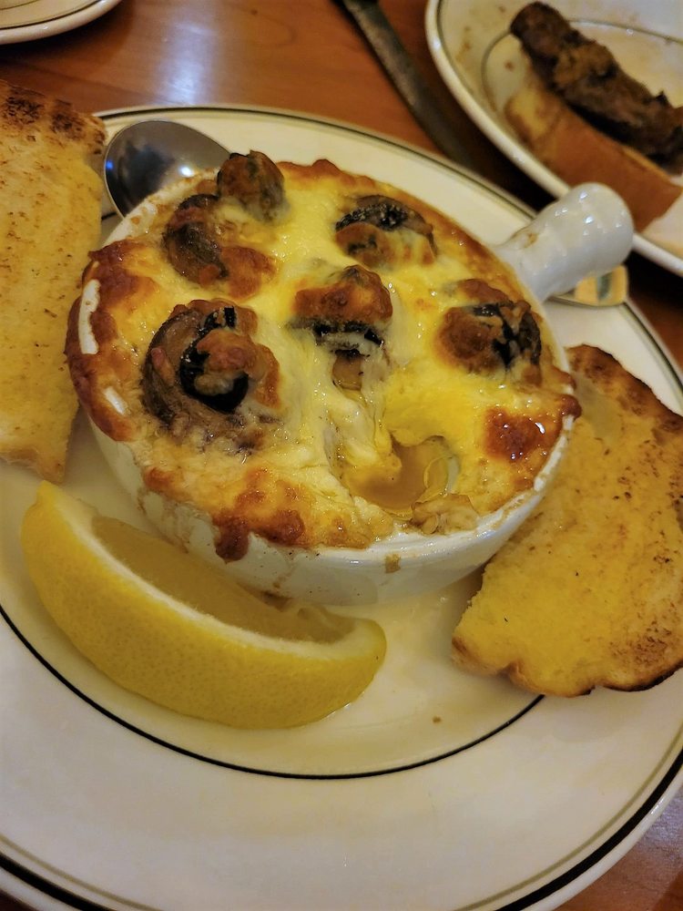 MOUNTAIN PIZZA & STEAKHOUSE Updated October 2024 12 Photos & 19