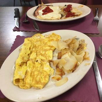 Chat n Chew Cafe - Grumpy Meal (top) and scrambled eggs with homefries (bottom) - American Near Me - Blakeslee, Pennsylvania Chat n Chew Cafe - Grumpy Meal (top) and scrambled eggs with homefries (bottom) - American Near Me - Blakeslee, Pennsylvania