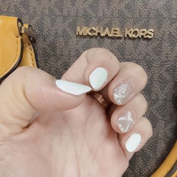 Queen Nails & Spa - Nail Salons Near Me - Paramount, California