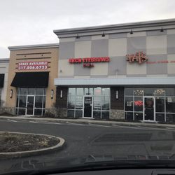 Arch Eyebrows & Spa - Exterior of store