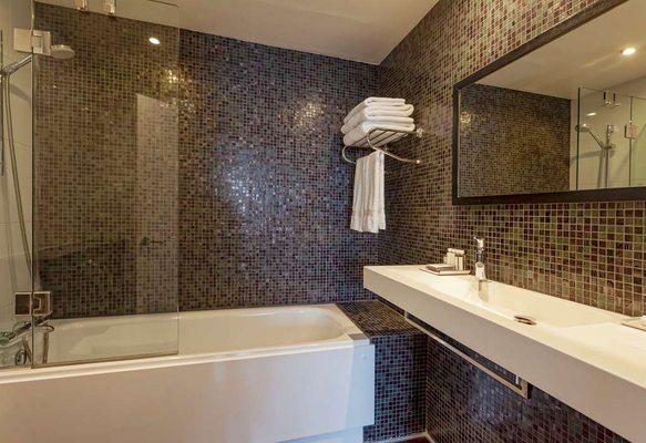 The Caesar Hotel by null