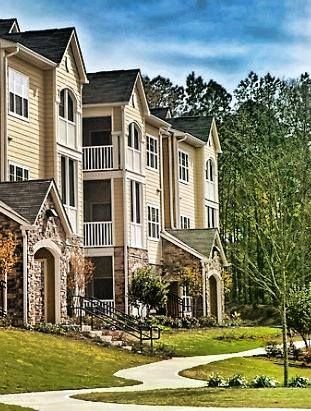 Highland Hills Apartments - property management company in Dothan, AL