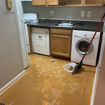Hilltop Apartments - 1st unit flooding , after water was sucked up. (Outdated appliances ) - Apartments Near Me - New Carrollton, Maryland Hilltop Apartments - 1st unit flooding , after water was sucked up. (Outdated appliances ) - Apartments Near Me - New Carrollton, Maryland