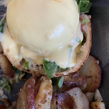 Keke's Breakfast Cafe - Eggs Florentine - Breakfast & Brunch Near Me - Windermere, Florida Keke's Breakfast Cafe - Eggs Florentine - Breakfast & Brunch Near Me - Windermere, Florida