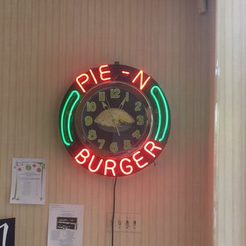 Pie 'n Burger - Burgers Near Me - Pasadena, California