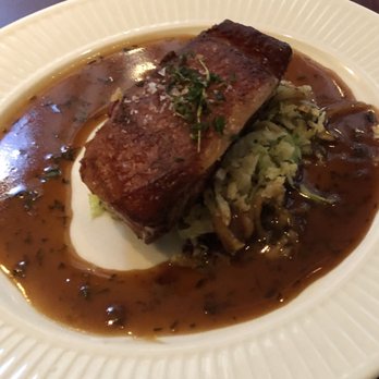 Côte - Roasted pork belly (£13,95) - French Near Me - Richmond, XGL Côte - Roasted pork belly (£13,95) - French Near Me - Richmond, XGL
