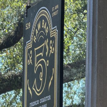 Fives - Cocktail Bars Near Me - New Orleans, Louisiana